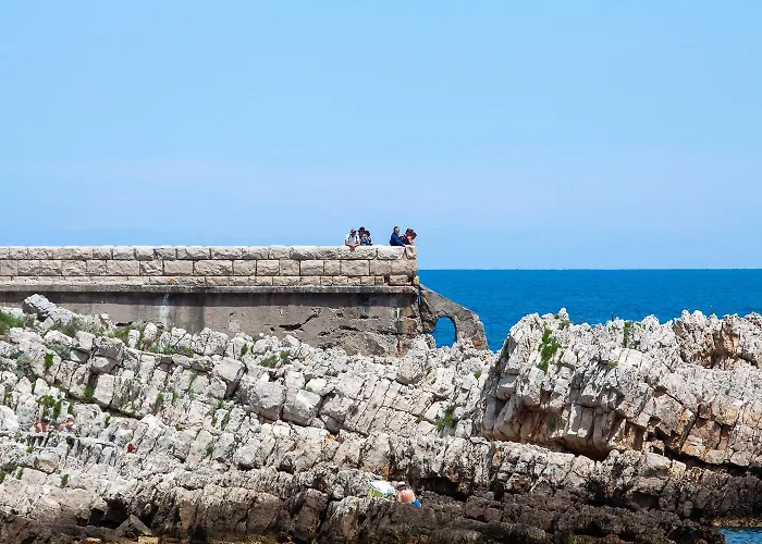 Modern In The Heart Of Cap D'antibes Appartement