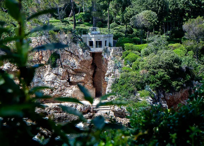 Modern In The Heart Of Cap D'antibes *